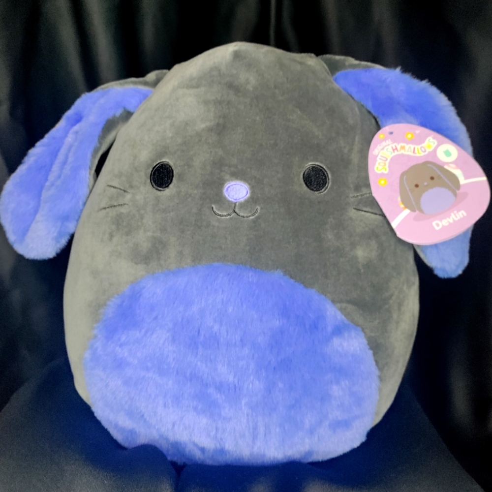 11" Devlin the (Easter) Rabbit FTM Squishmallow
